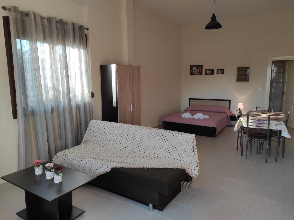 John'S Apartments Неа Миханиона Екстериор снимка